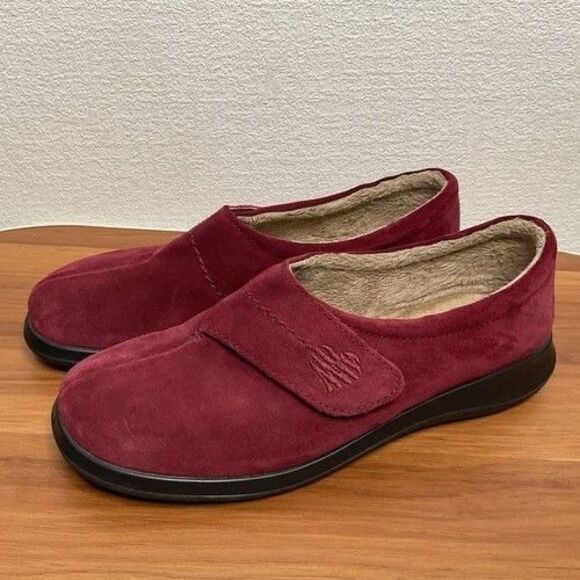 NWOB Hotter Red Leather Wrap Casual Loafer Flats Slippers Women Size 9 - Picture 1 of 13